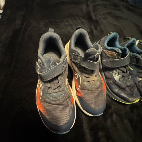 👟 Bundle: 3 Pairs of Boys’ Play Sneakers – Size 12. Saucony, Sketchers, NB - Picture 4 of 13